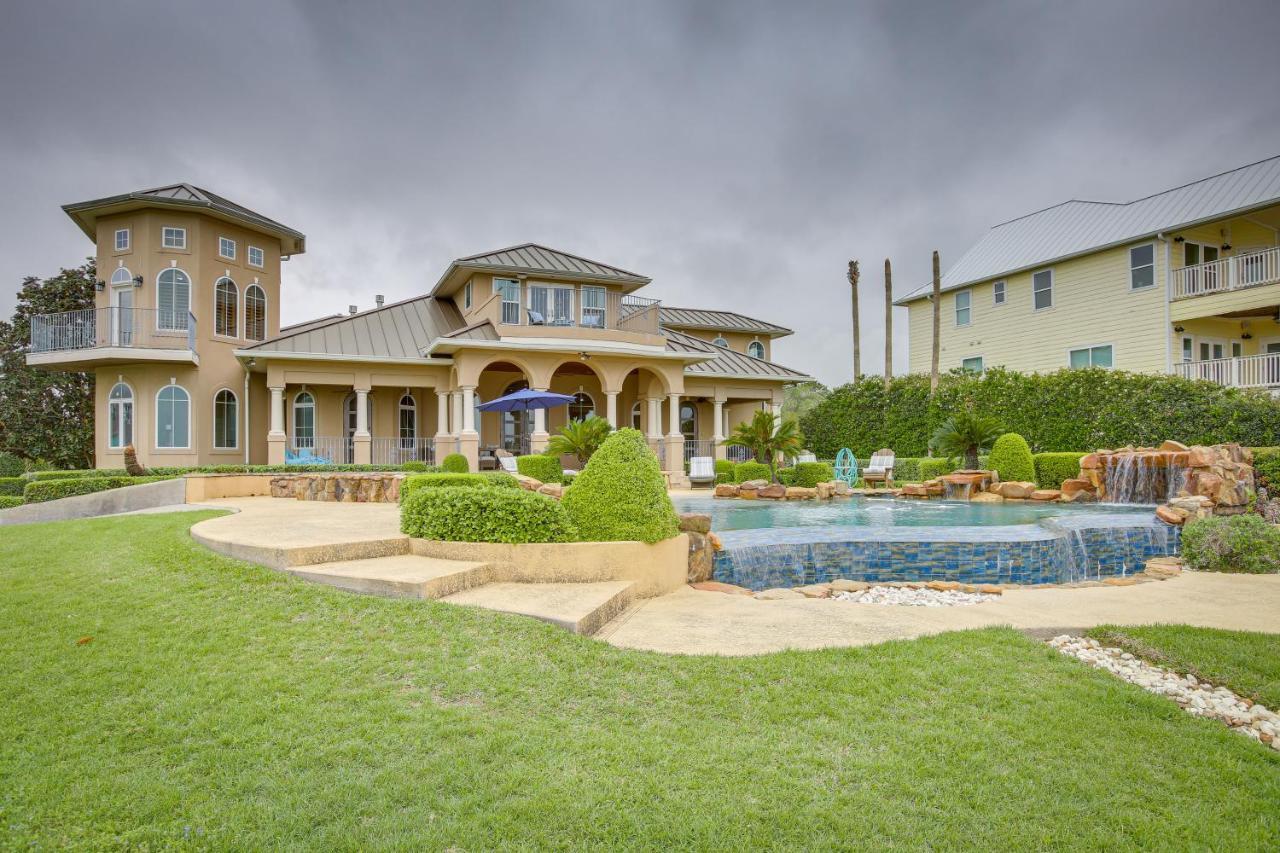 Stunning Galveston Bay Villa Infinity Pool And Dock San Leon Экстерьер фото